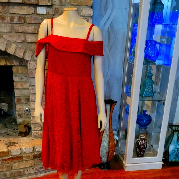 Torrid formal red dress - Picture 1 of 3